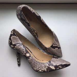 Michael Kors snakeskin print pumps